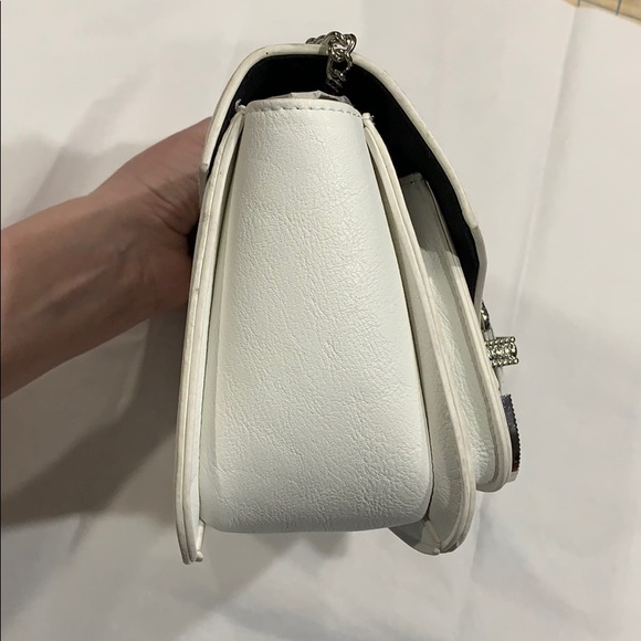 White “Western” Convertible Crossbody/Shoulder Bag - Picture 2 of 6